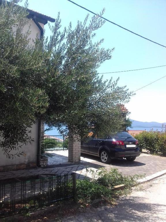 Apartmani More Komarna Esterno foto