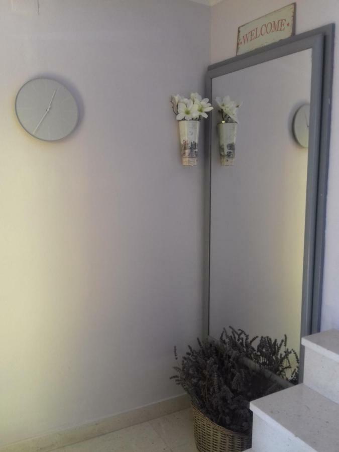 Apartmani More Komarna Esterno foto
